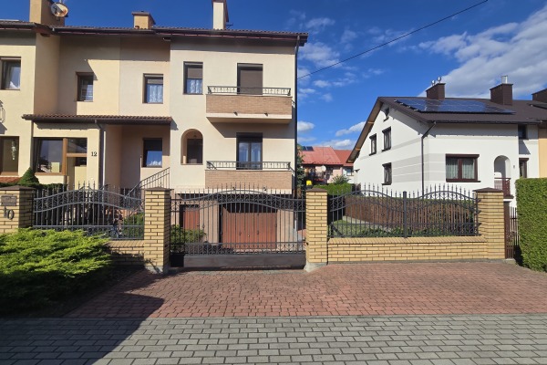 Bliźniak 174m2 do zamieszkania działka 3,45 ara ul.Wiśniowa Mielec