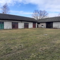Dom 200m  + budynki gospodarcze Boża Wola