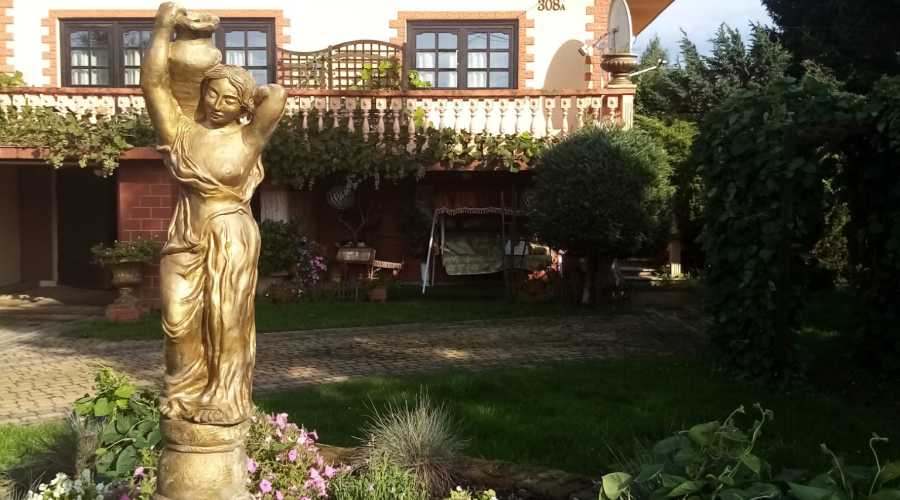 Dom 250m do zamieszkania, działka 31,5ara  Złotniki