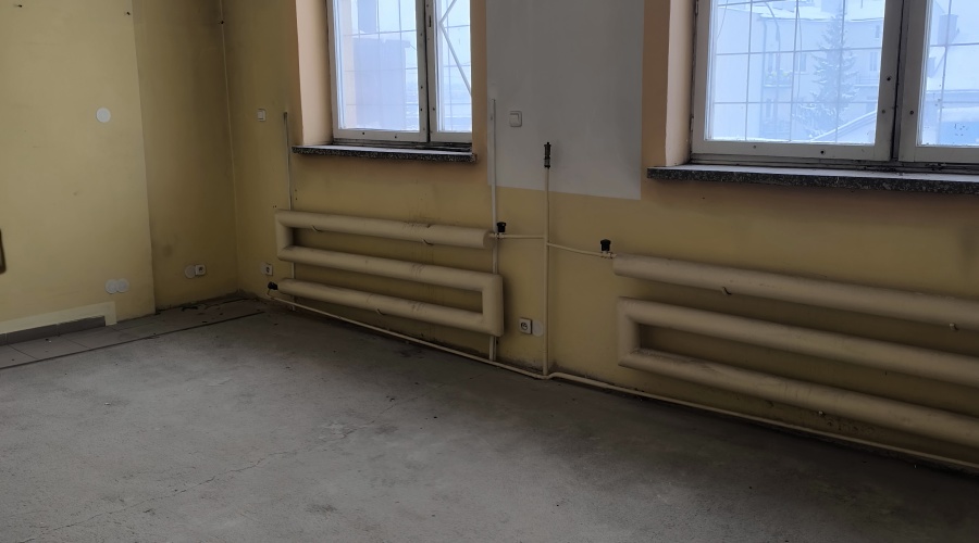 Lokal 100m2  na Ip. Lotników Mielec